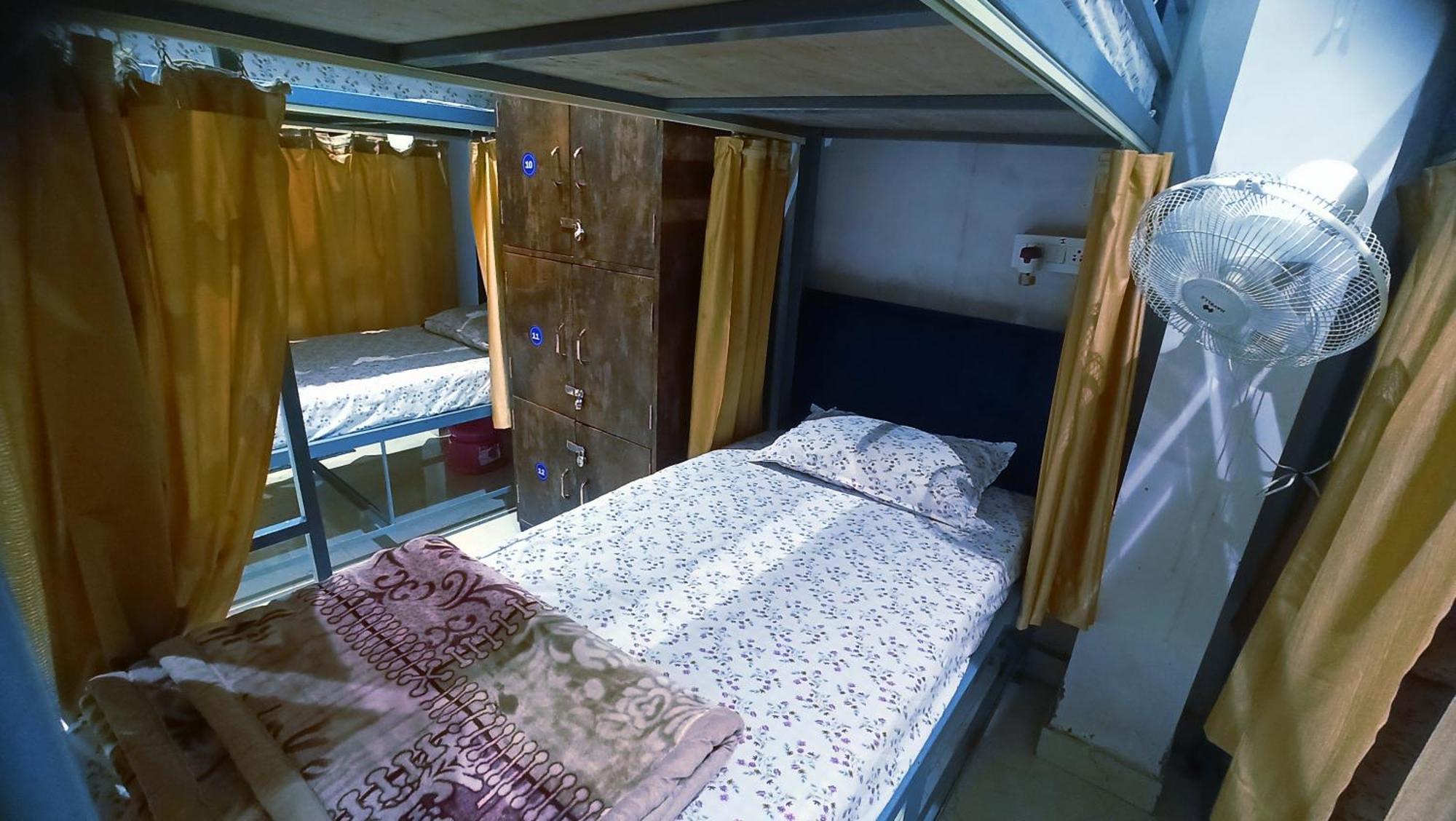 Laxmi Dormitory Vrindavan Exterior photo